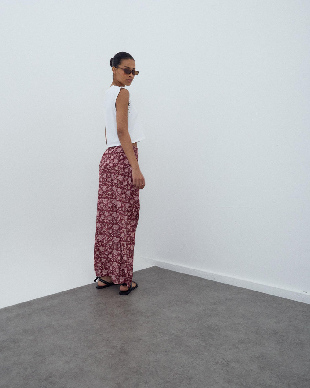Long Honeycomb Skirt with Floral Print in Burgundy