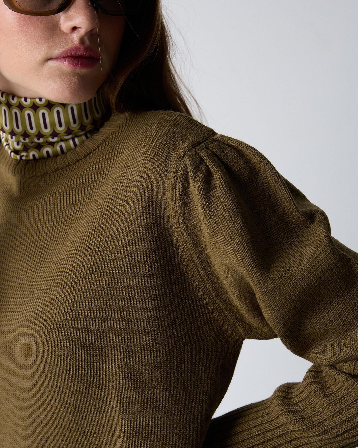 Jersey Pliegues Hombros Rib Mangas Kaki