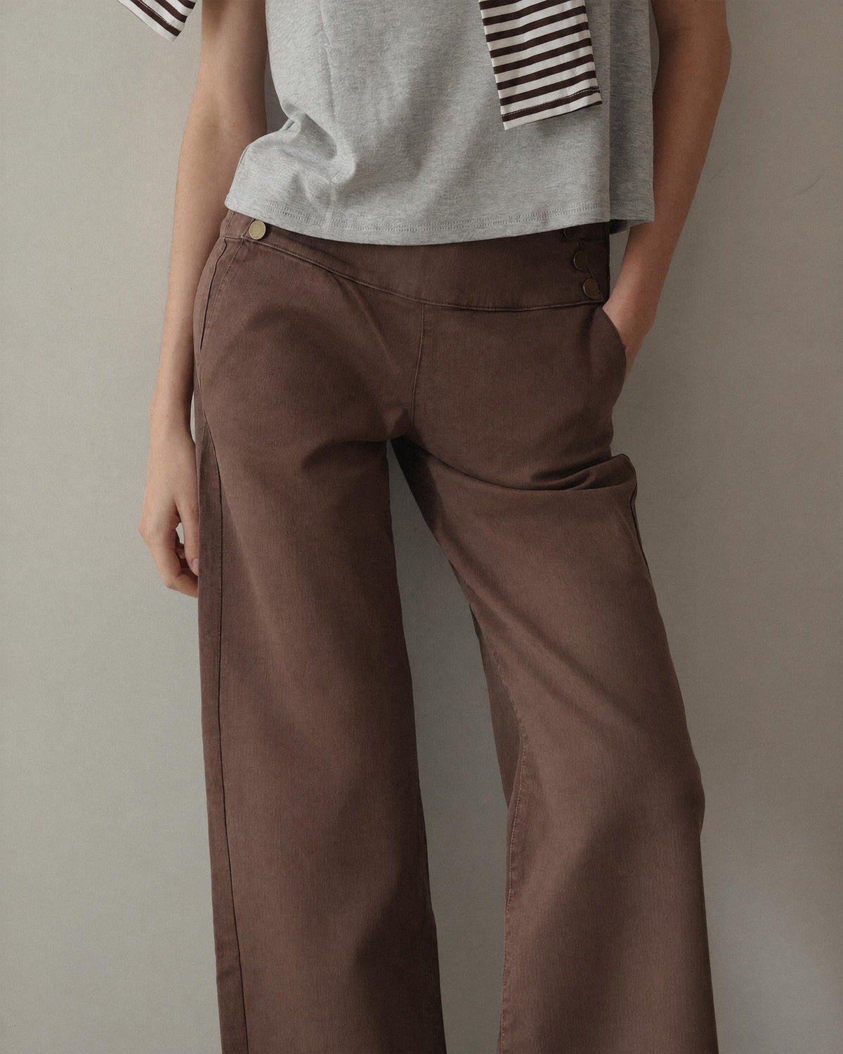 Jeans Cinturilla Botones Marrón