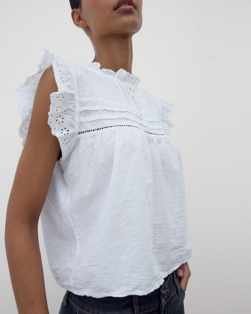 Blusa Mangas Troqueladas Blanca
