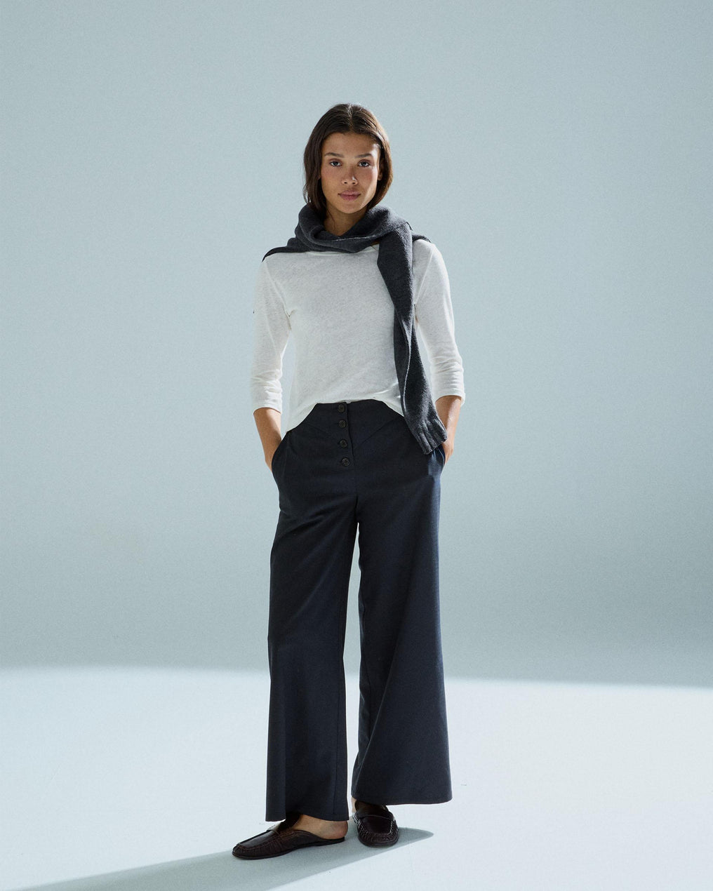 V Yoke Pleated Trousers Dark Blue