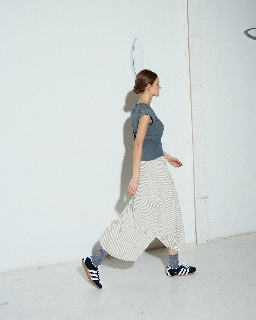 Falda Estampado Rayas Diagonales Blanco