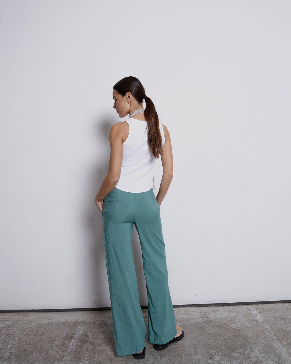 Pantalón Troquelado Verde Agua