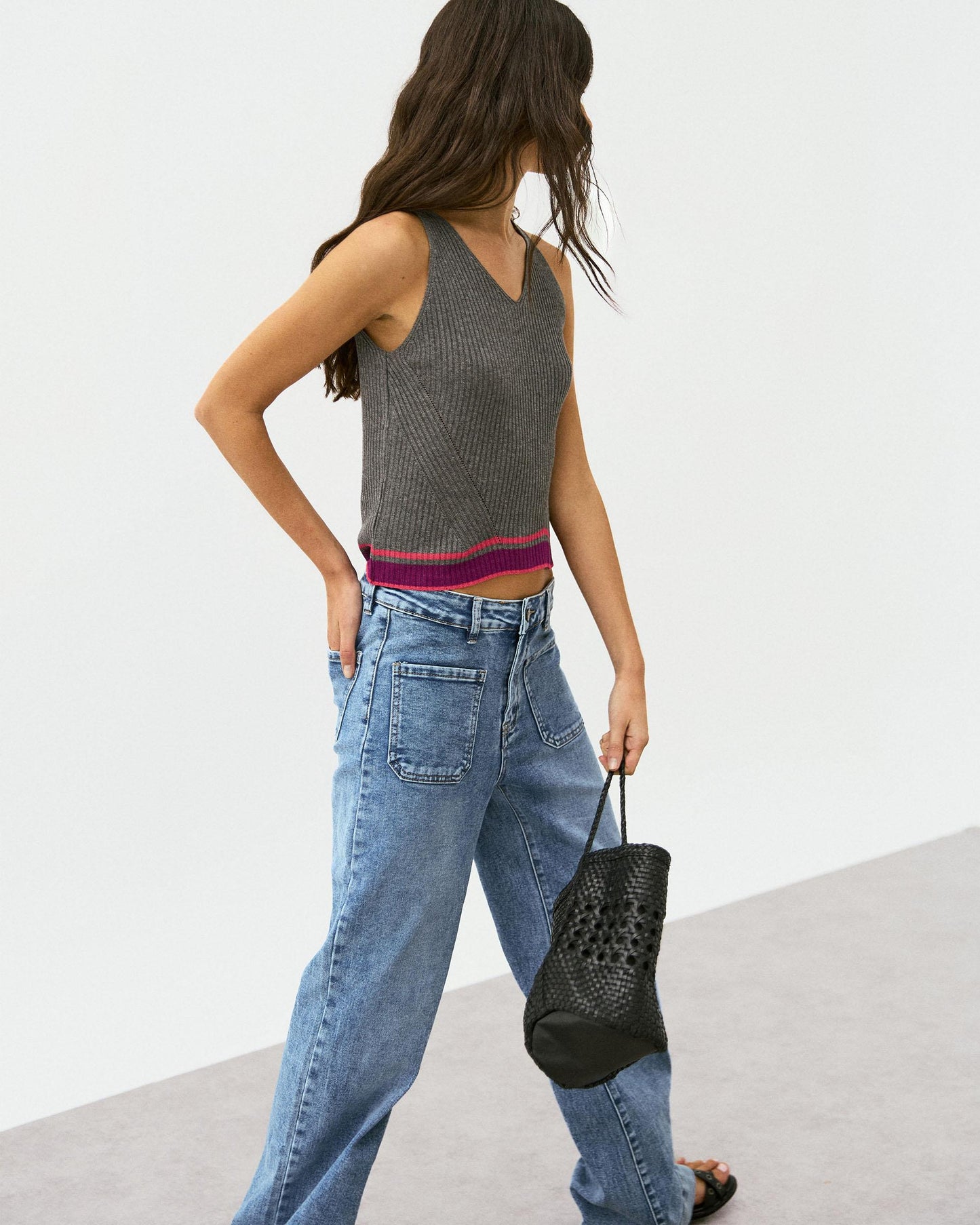 Jeans Straight com Bolsos de Patch Azul