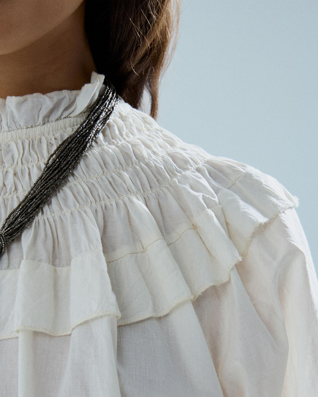 Blusa Cuello Babero Goma Blanca
