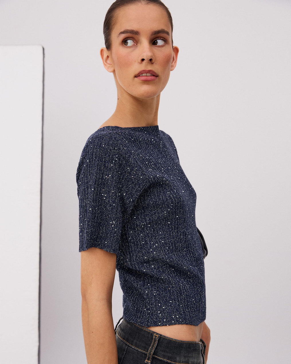 Top Bleu Marine à Manches Courtes et Sequins
