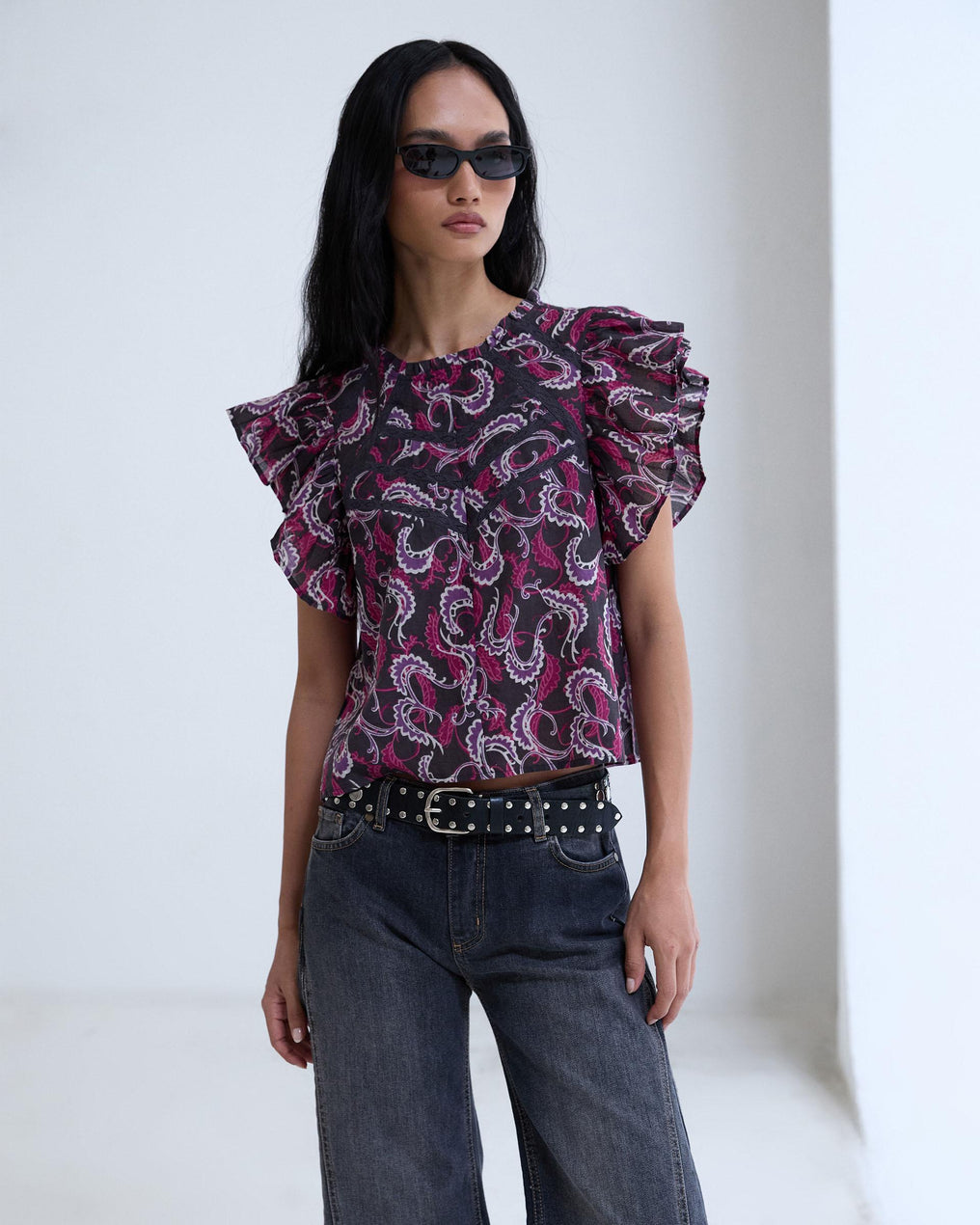 Blusa Manga Curta Volantes Rendas Padrão Antracite
