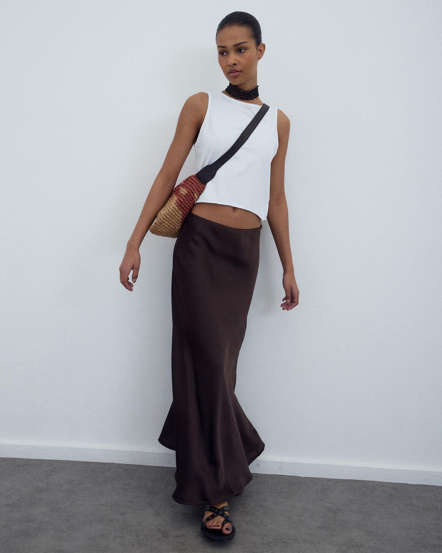 Falda Fluida Satinada Marrón