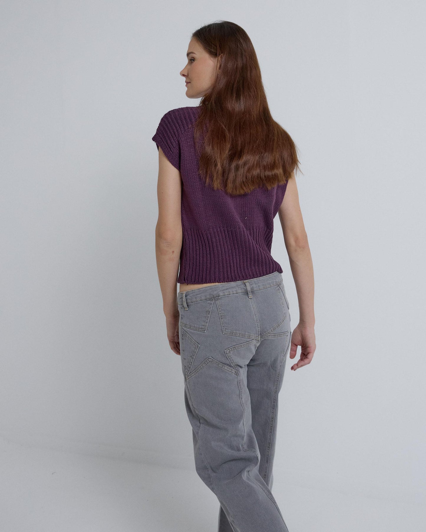 Jeans with stars on the back in grey