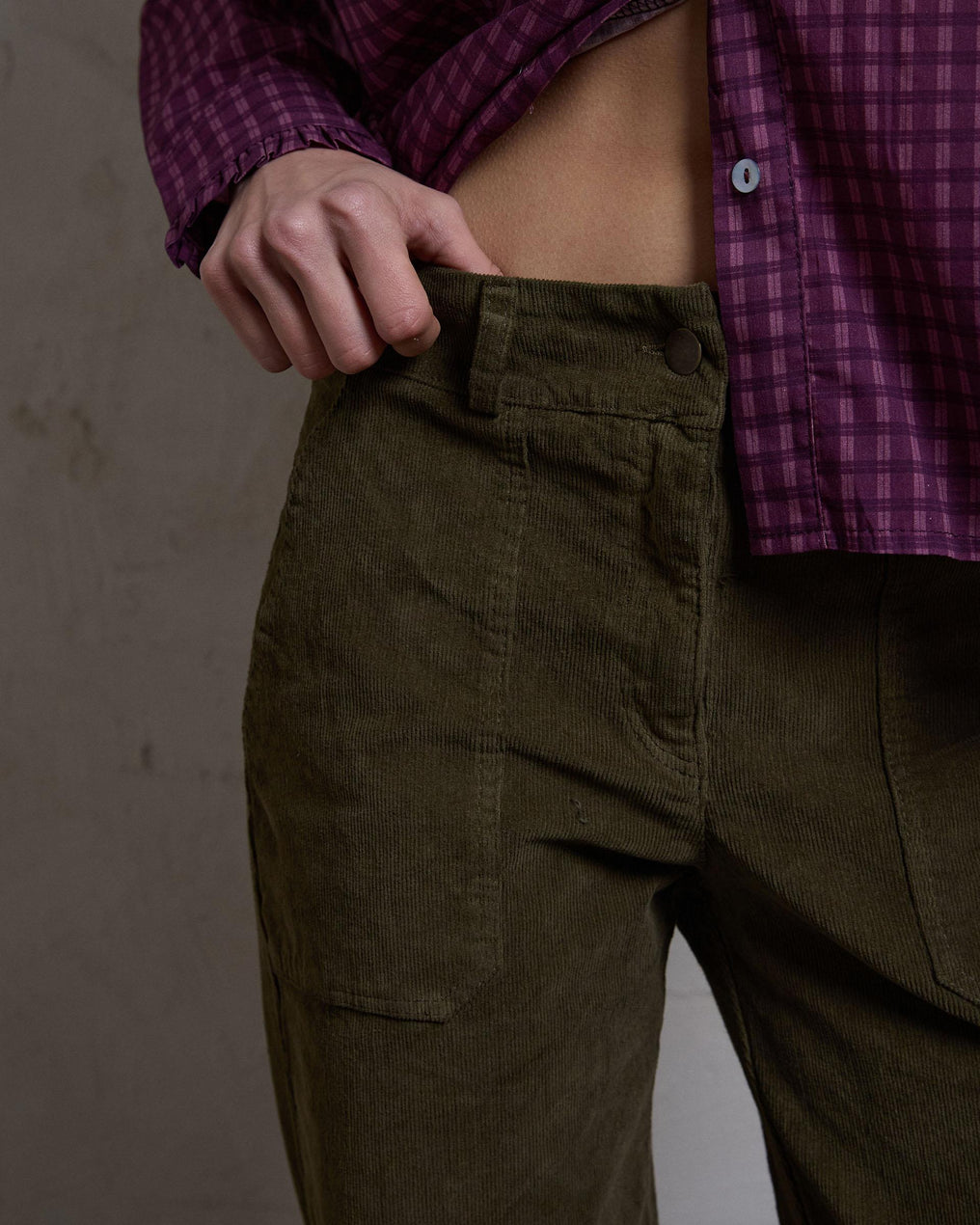 Pantalón Micropana Bolsillos Verde