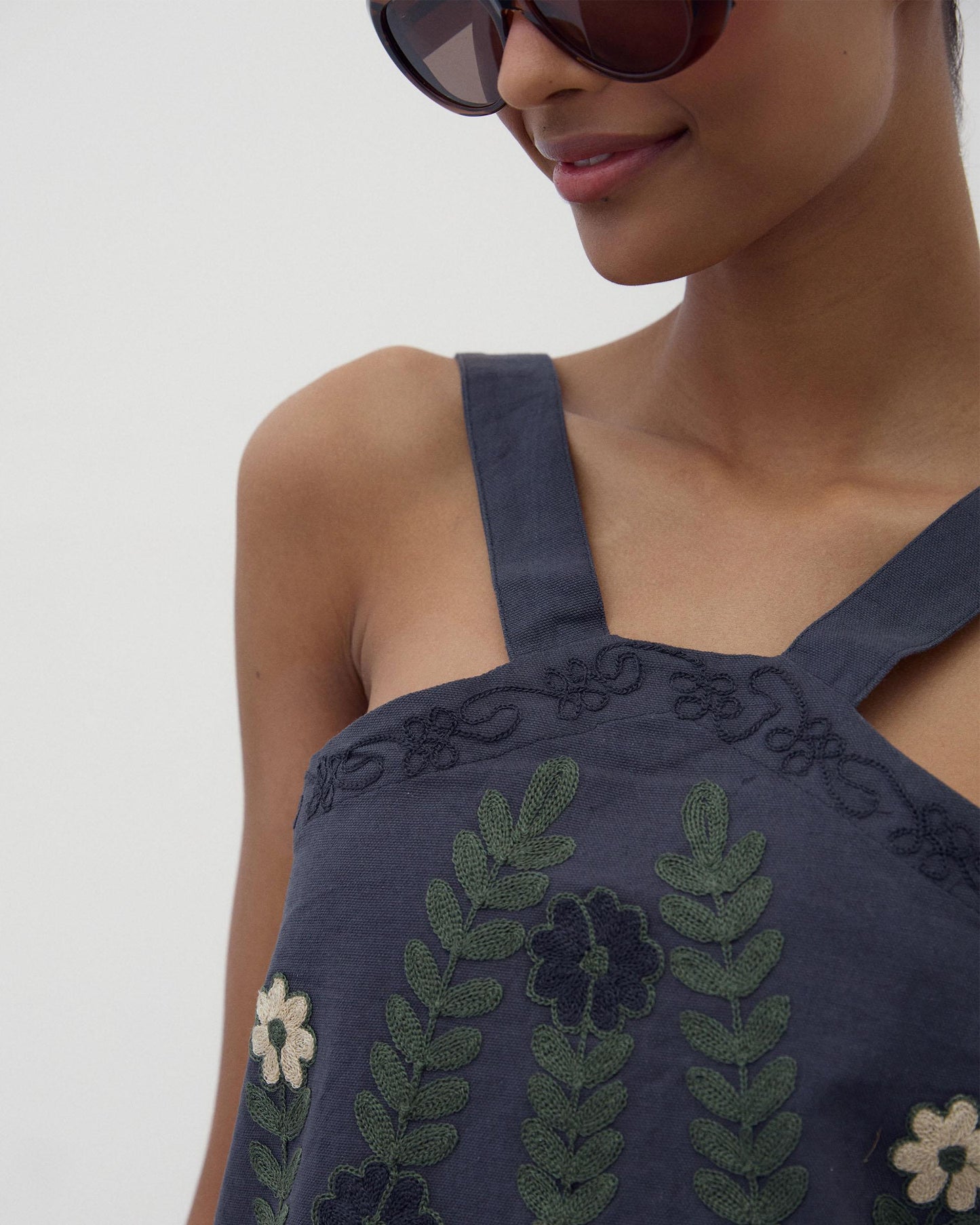 Top Halter Canvas Bordados Antracita
