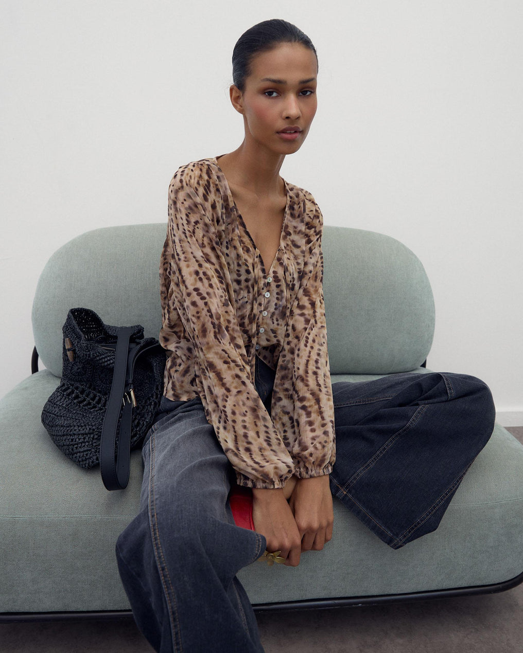Blusa Fluida Animal Print Beige