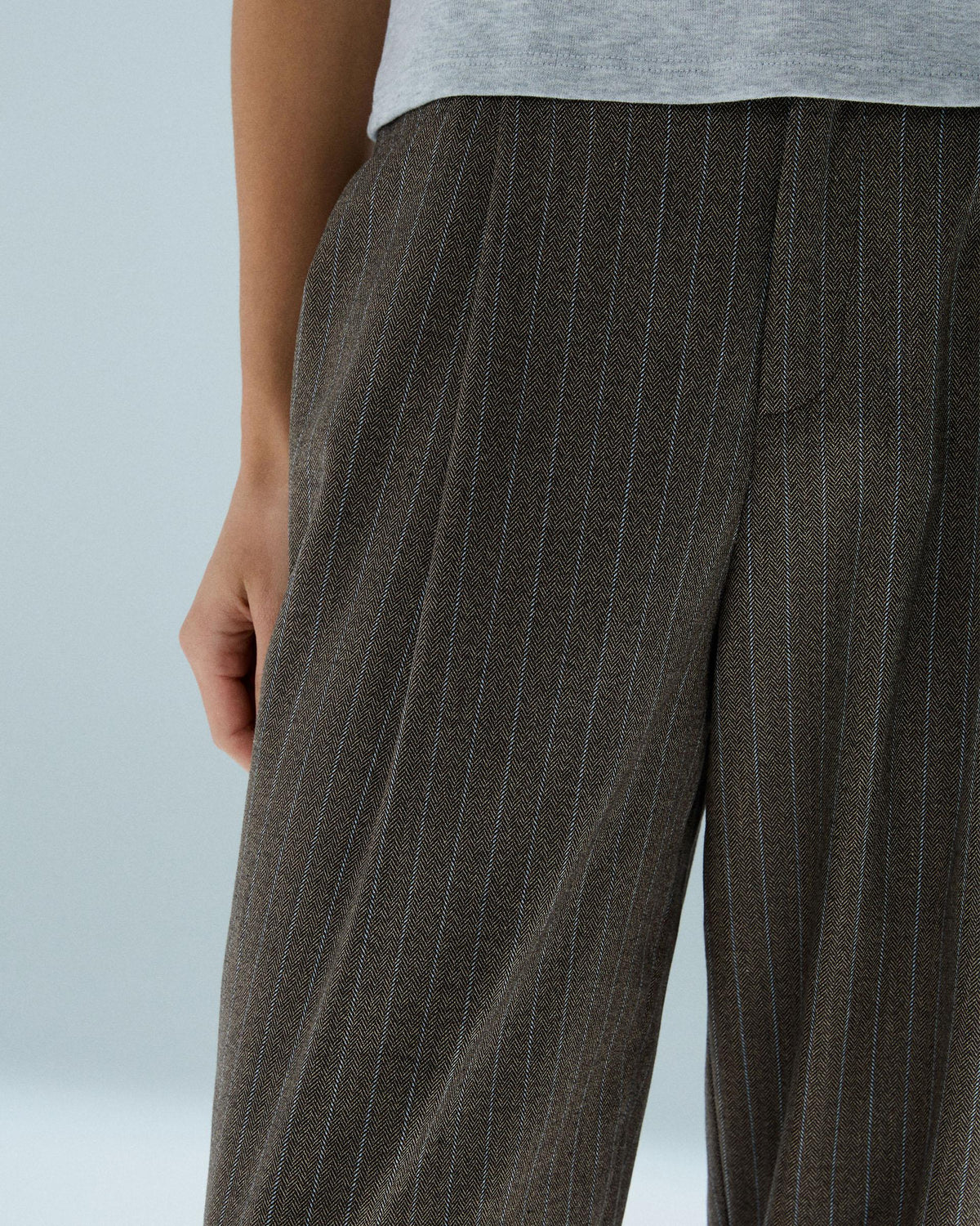 Pantalón Pinza Bolsillos Marrón