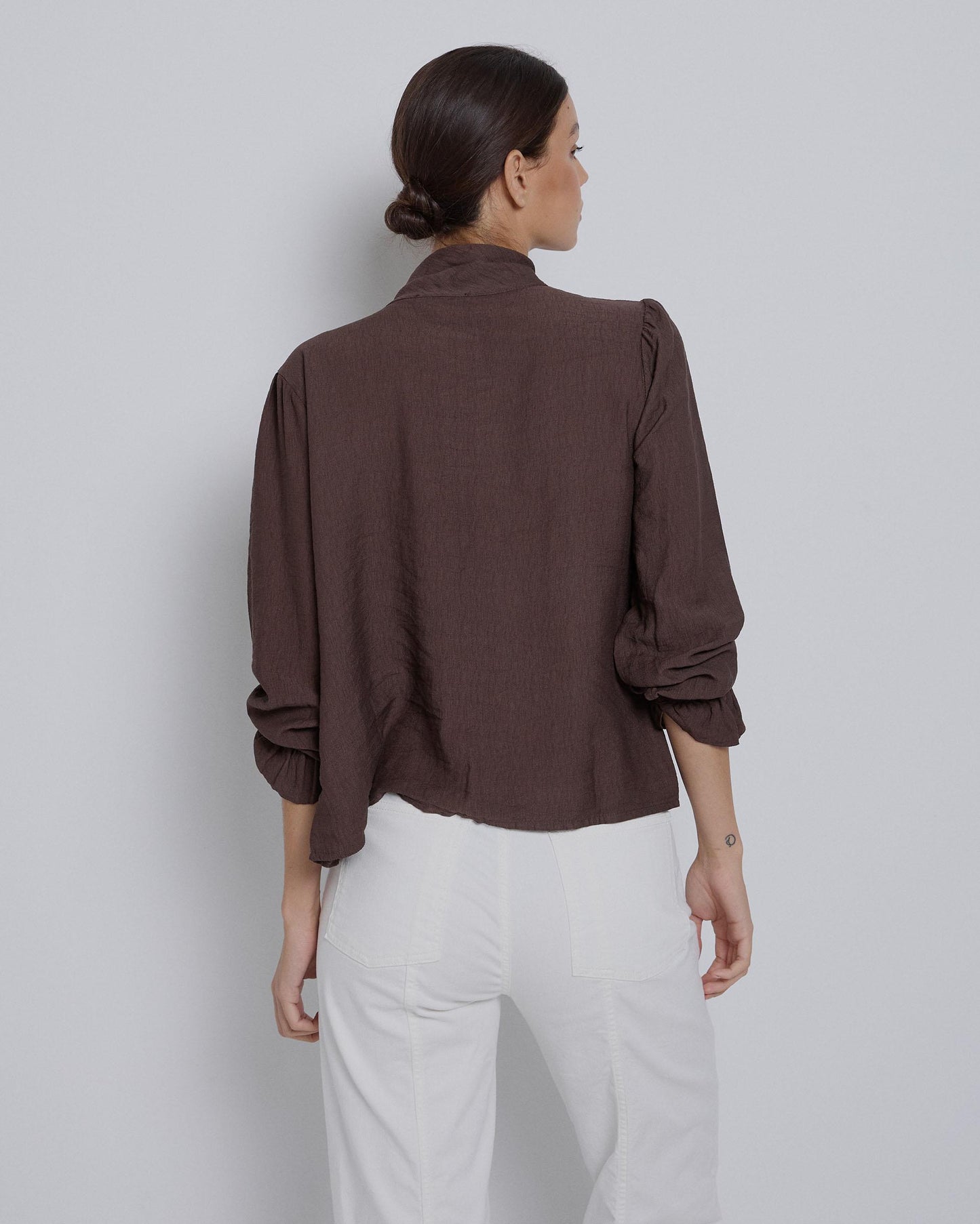 Blusa Lazada Volante Marrón