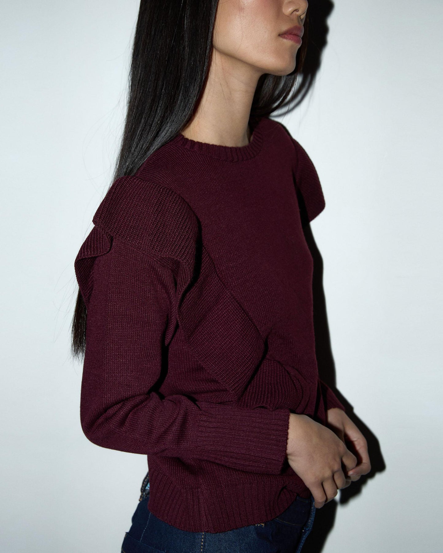 Camisola roxa com folhos laterais