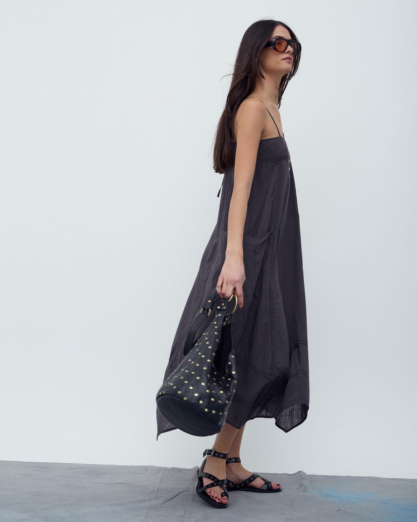 Vestido Puntillas Bolsillos Antracita