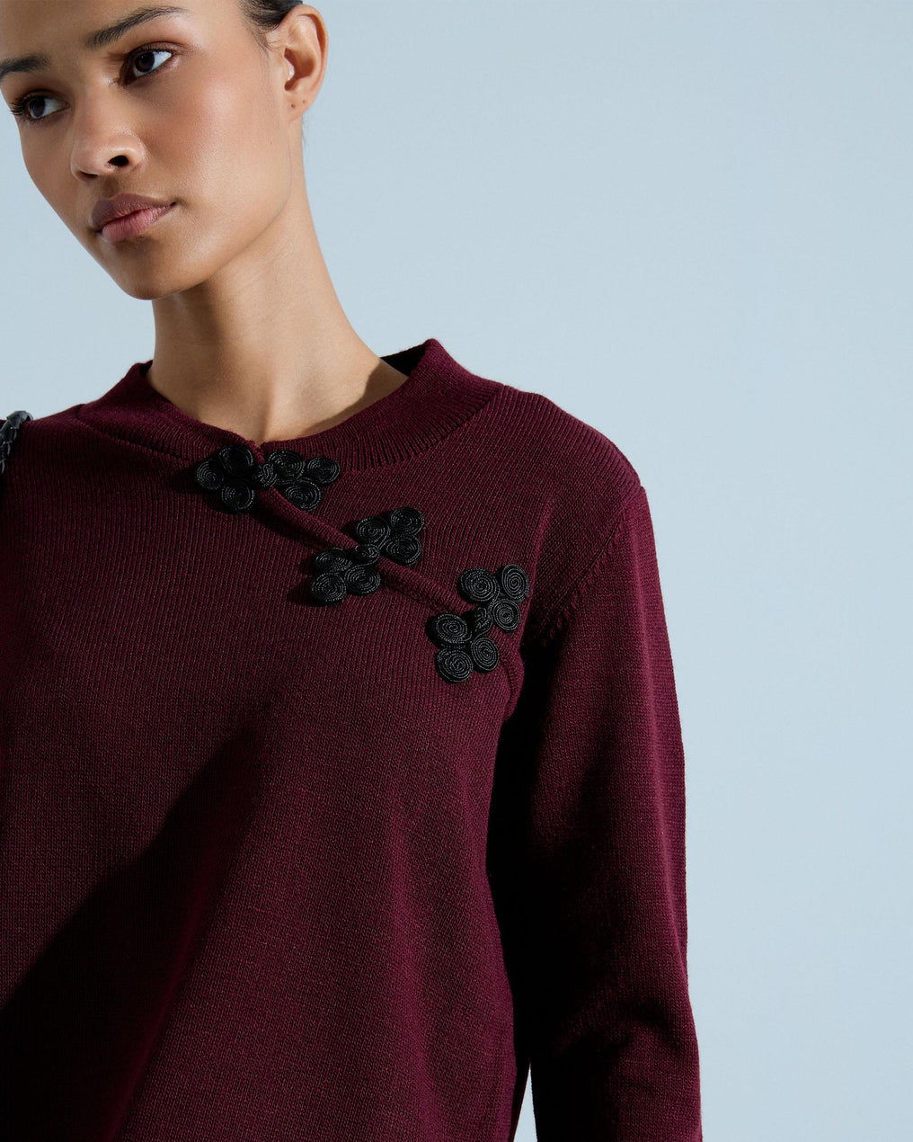 Jersey Cuello Mao Alamares Contraste Granate