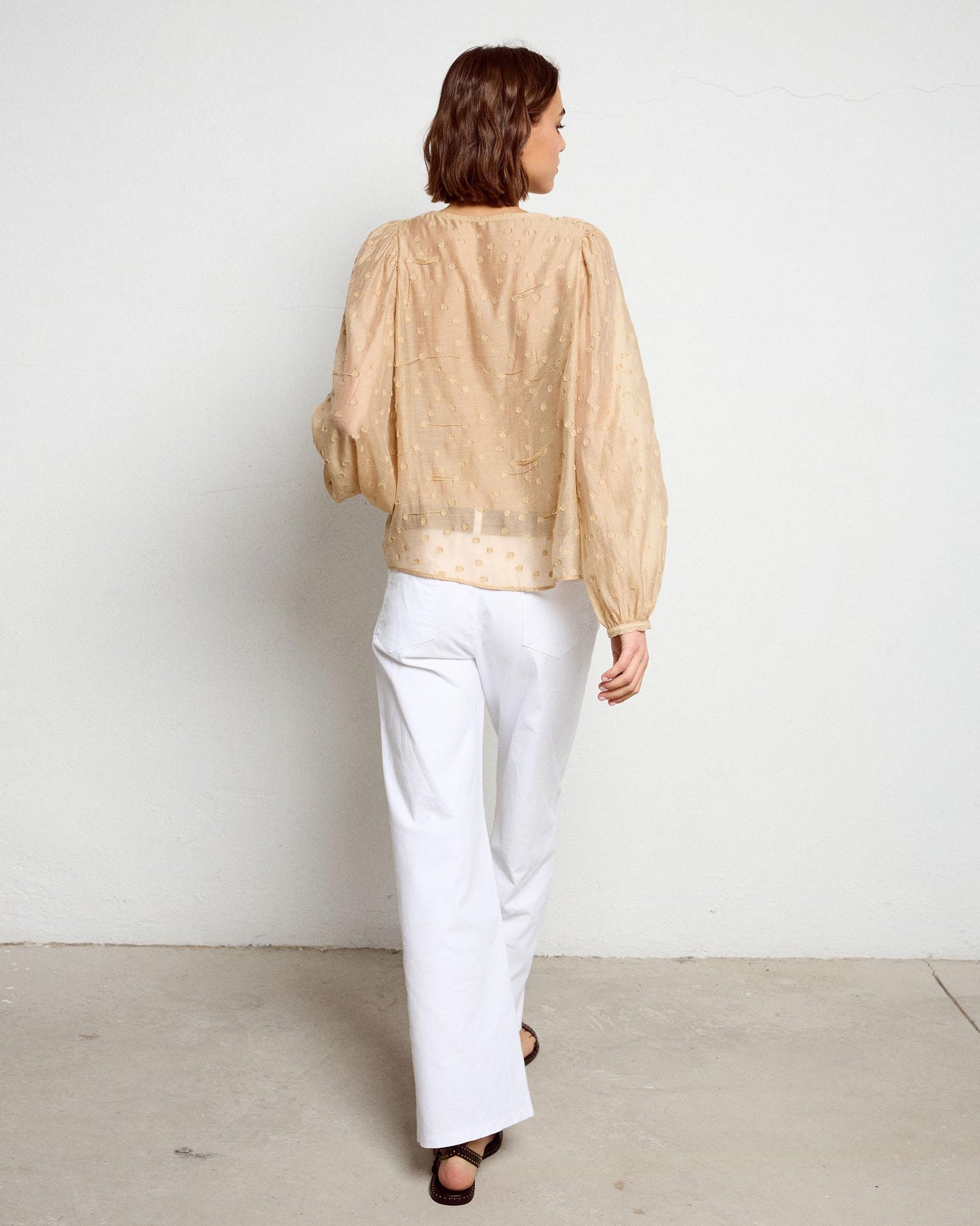 Jeans with white patch pockets