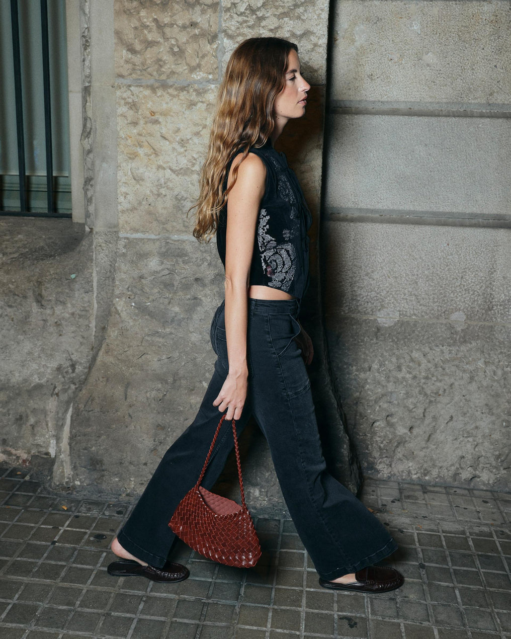 Top Ricami Lacci Nero