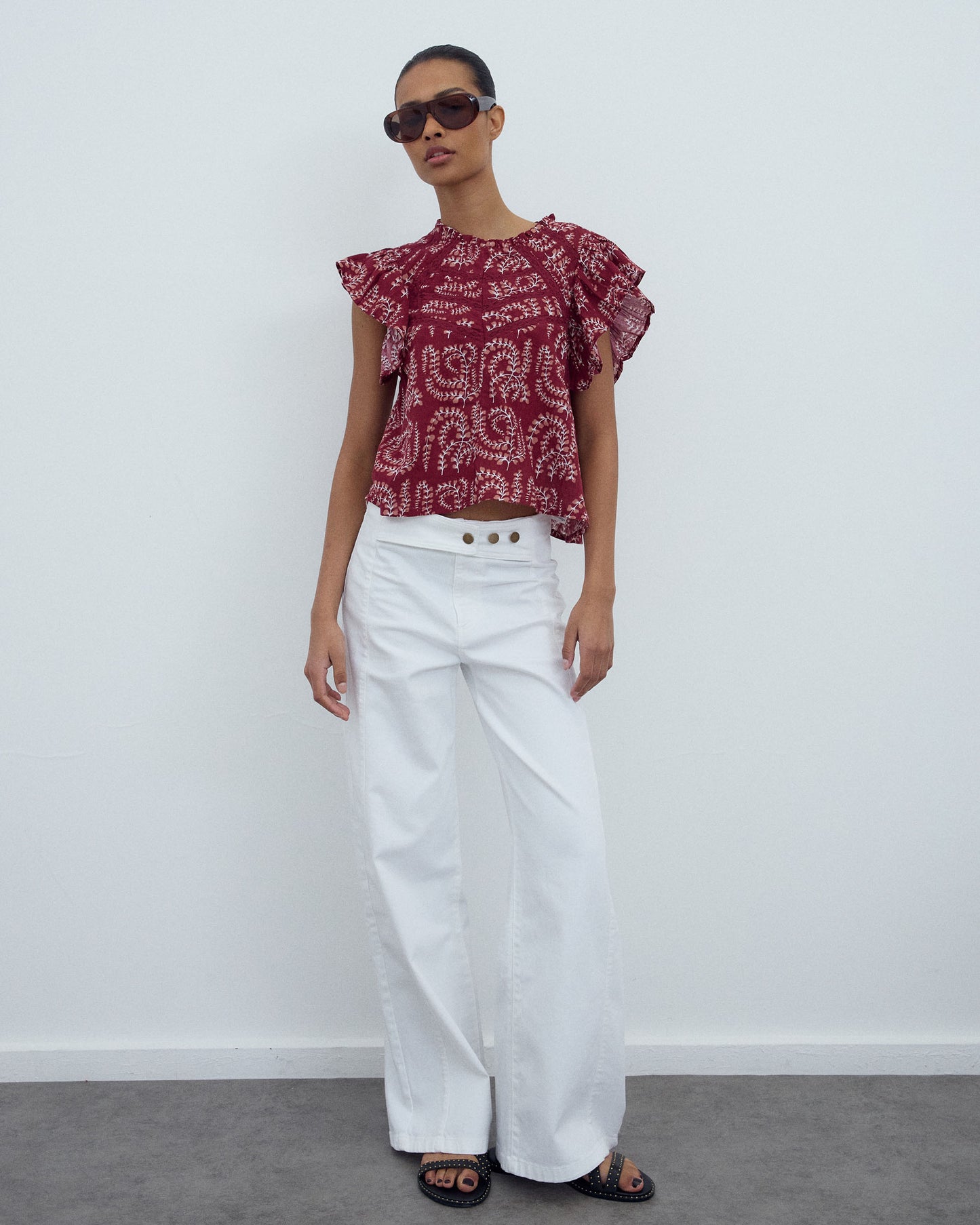 Blusa Manga Curta Folhos Rendas Estampada Grená
