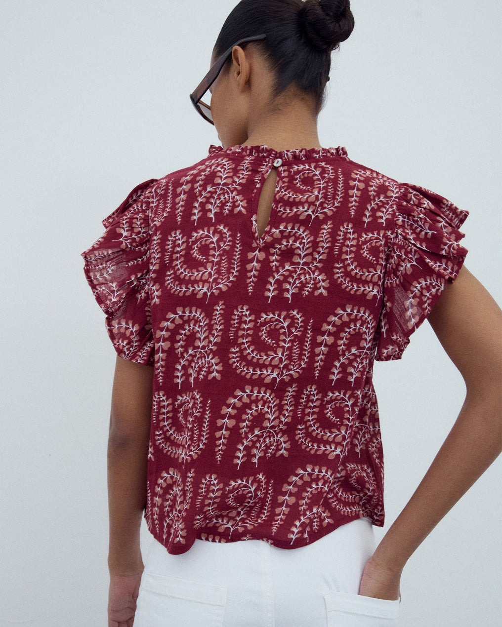 Blusa Manga Curta Folhos Rendas Estampada Grená