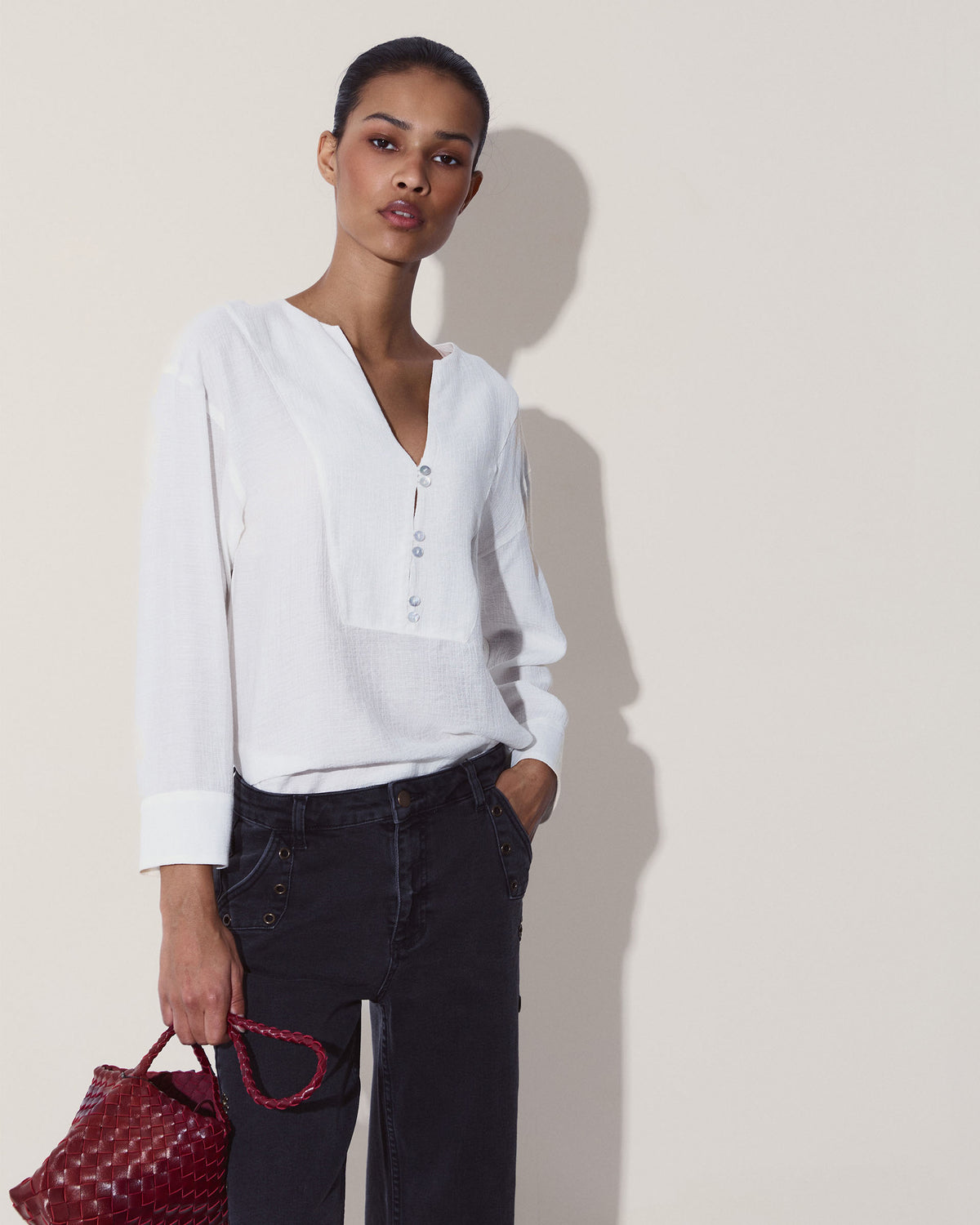 Blusa Canesú Triangular Botones Blanca
