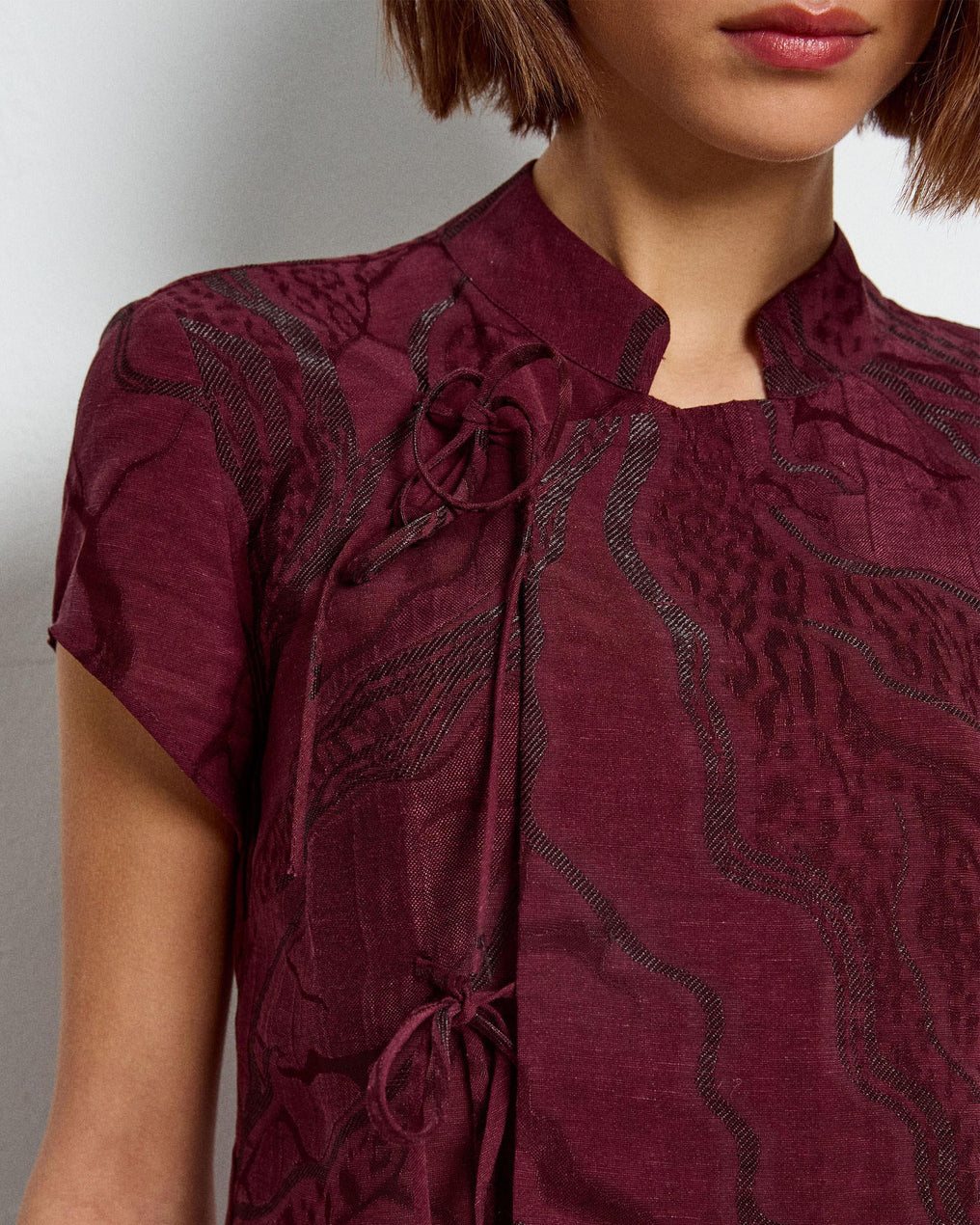 Top Japo de Manga Curta Estampado Granate