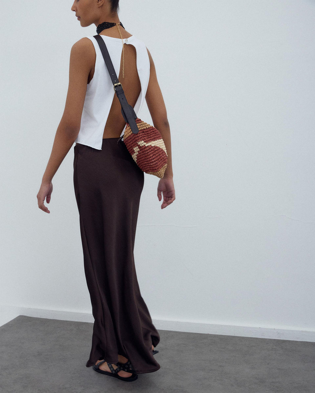 Falda Fluida Satinada Marrón