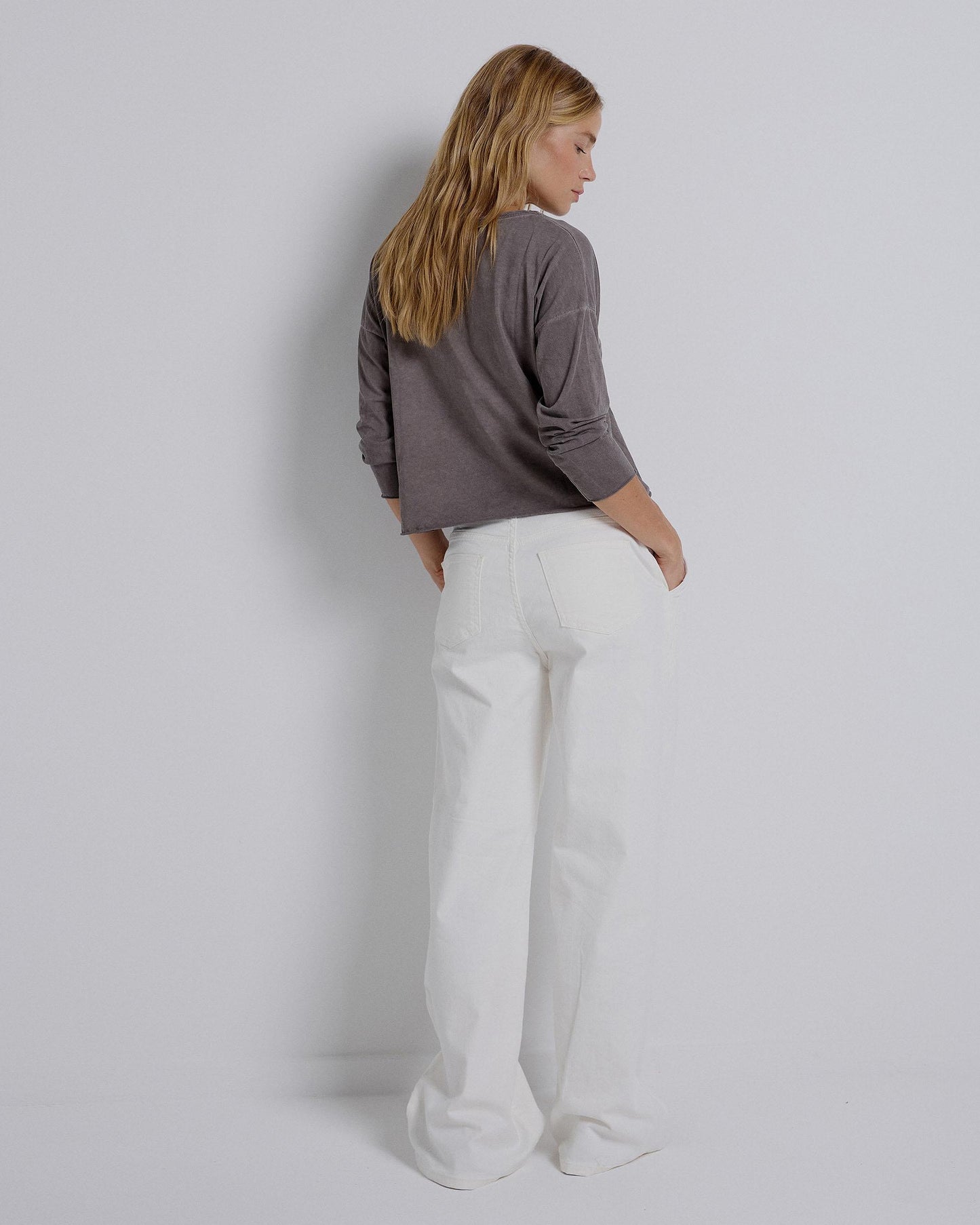 Camiseta Manga Larga Cuello Pico Marrón