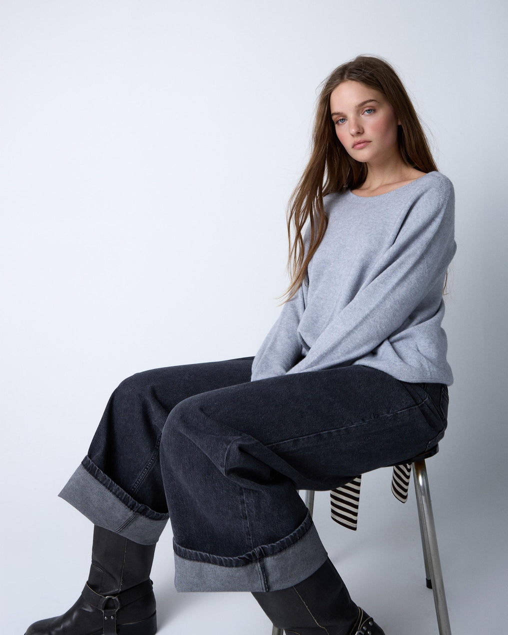 Jersey Cuello Redondo Nervio Gris