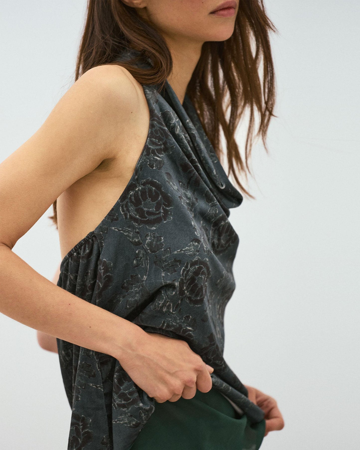 Top Halter Terciopelo Estampado Floral Verde Oscuro