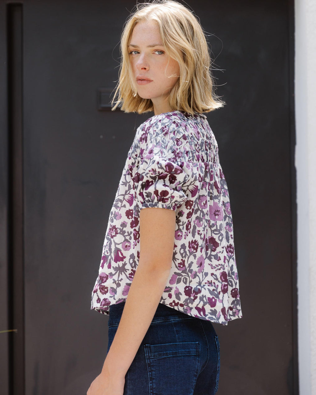 Blusa Detalles Canesú Estampada Morado