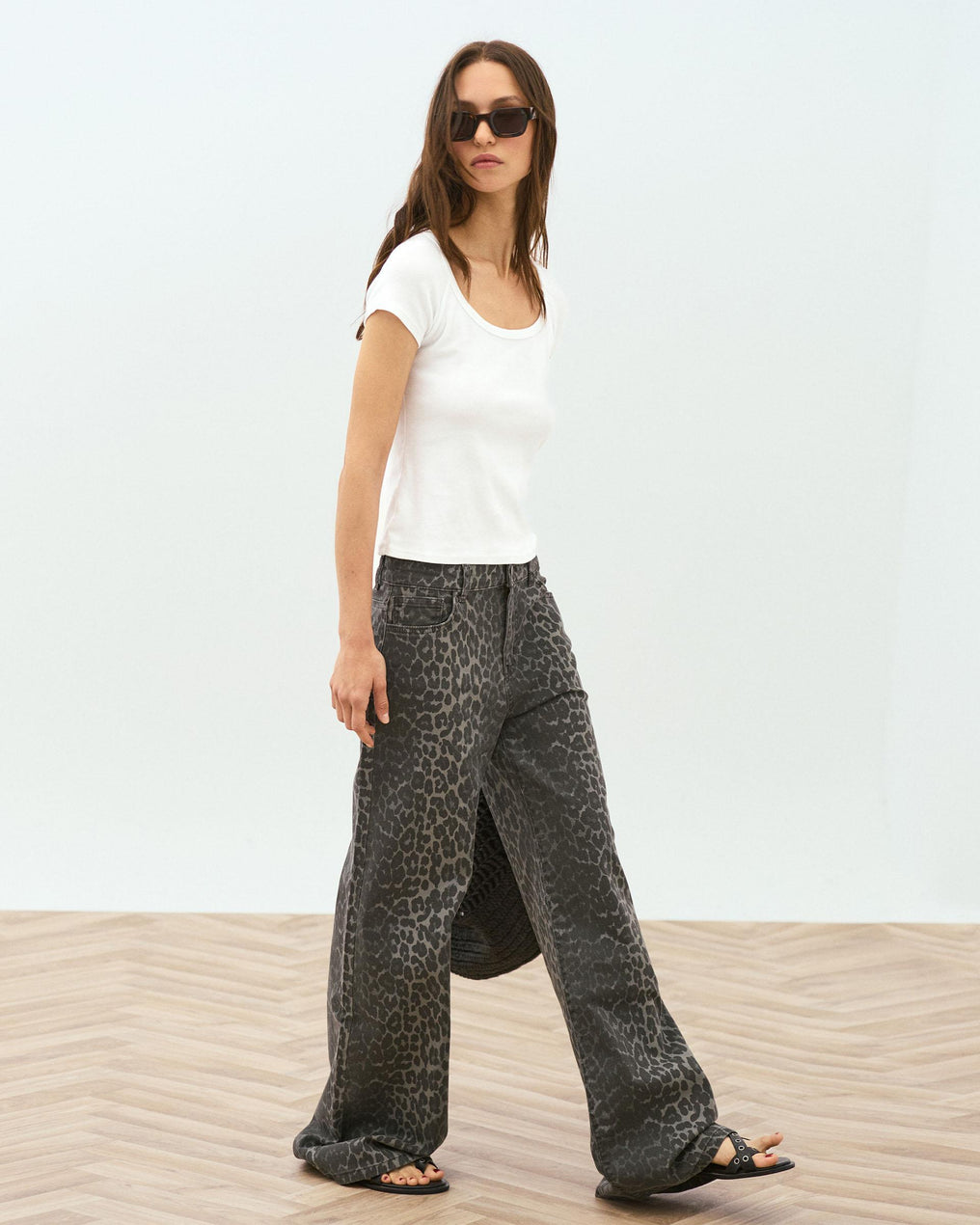 Jeans Wide Leg Animal Print Cinzento