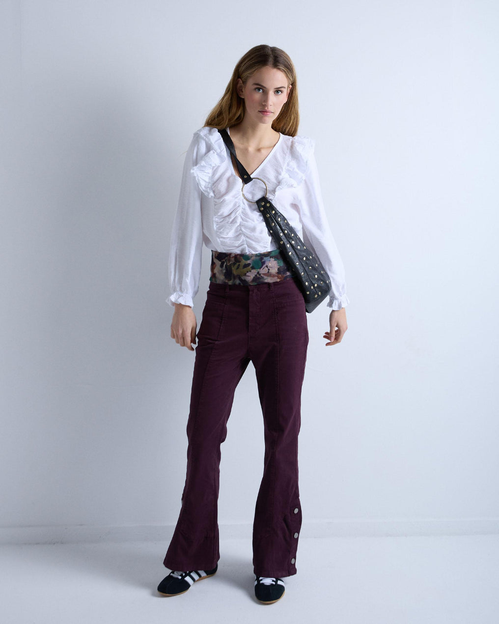 Jeans with Button Stitching and Burgundy Hem