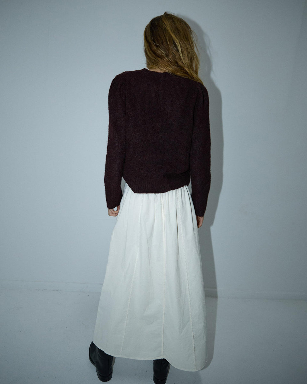 Micro-corduroy skirt with raw seams