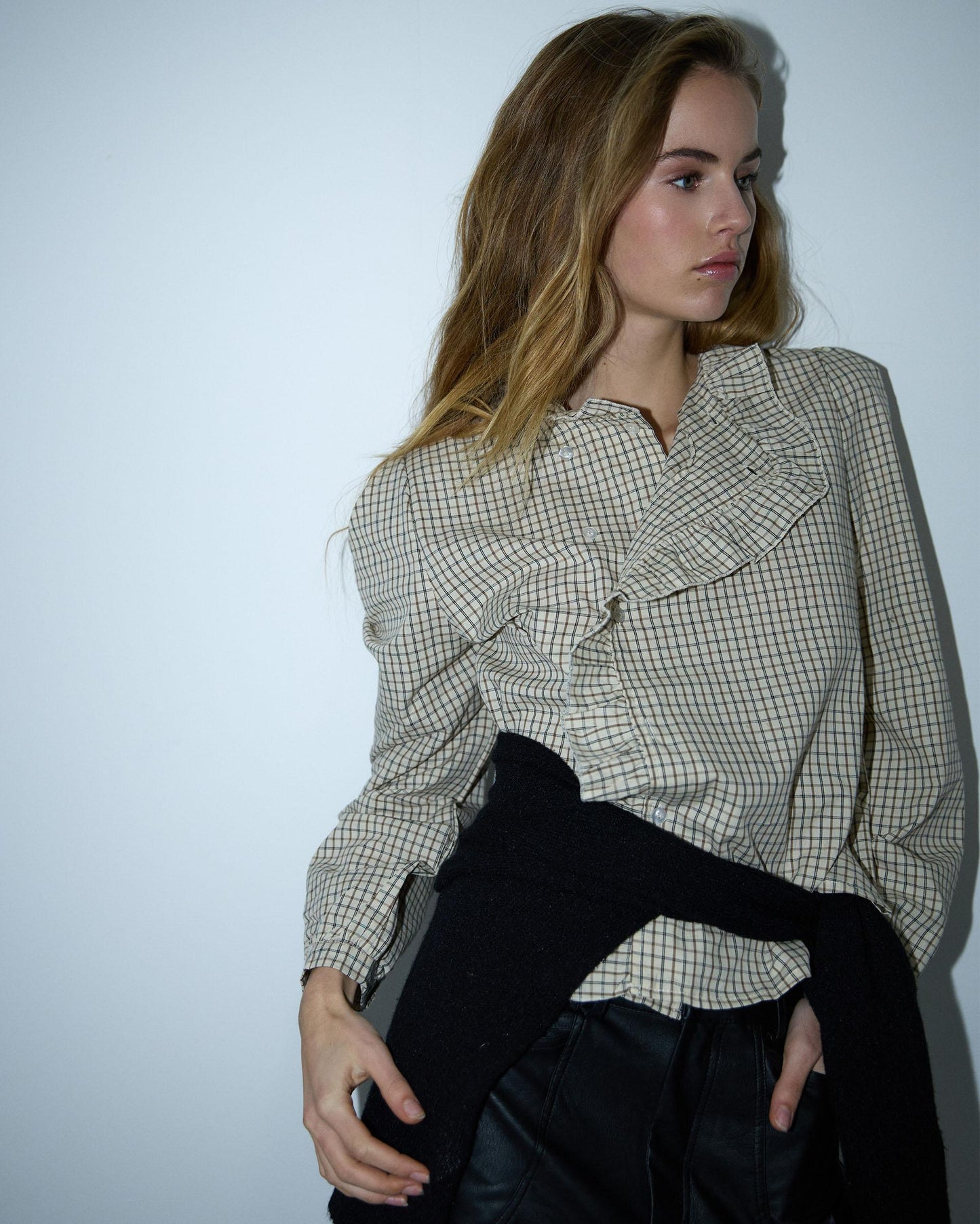 Blusa xadrez off-white com folho lateral