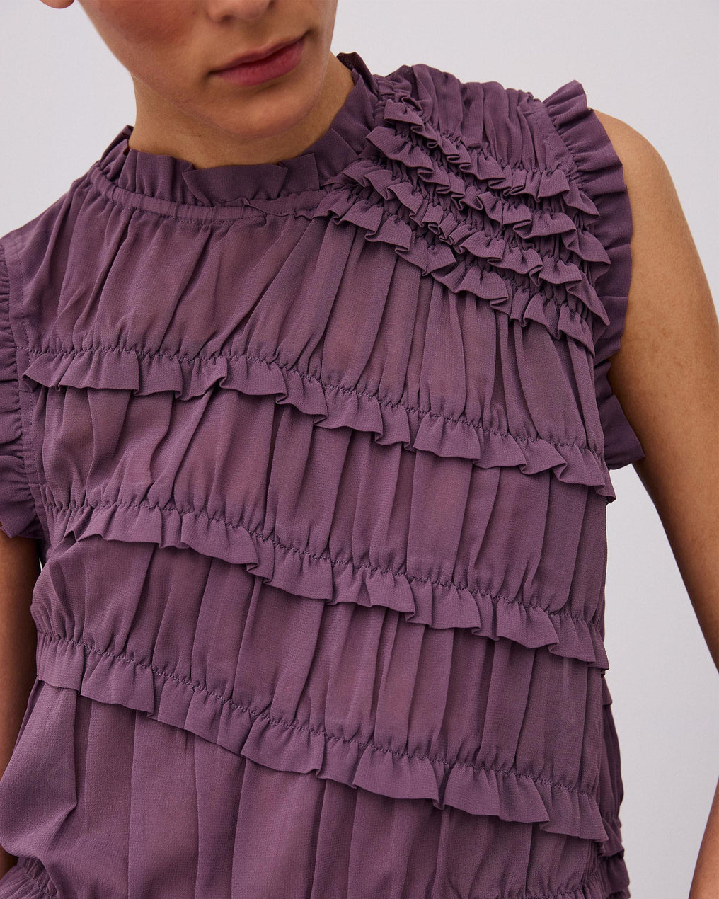 Top Violet sans Manches à Volants Diagonaux