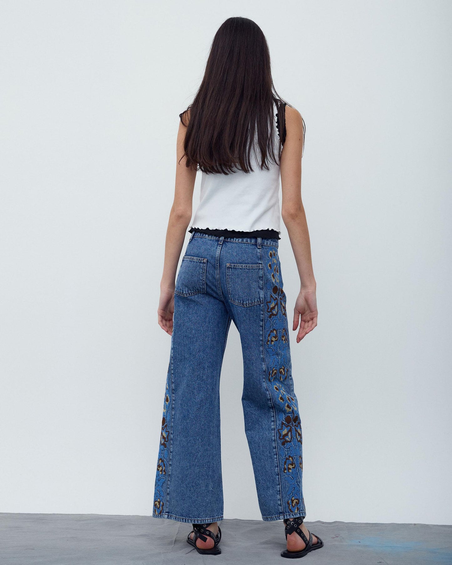 Jeans Bordados Flores Laterales Azul