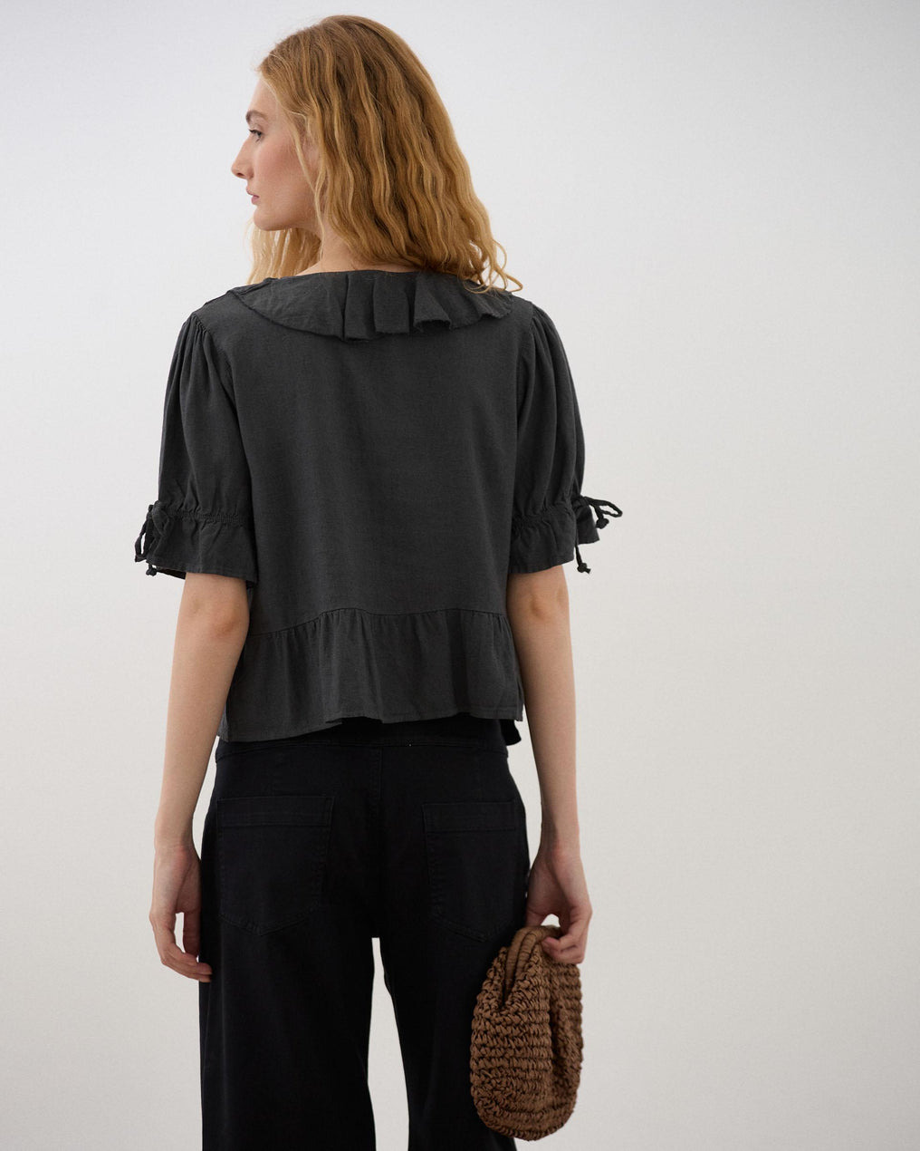 Gathered Ruffle Blouse with Linen in Anthracite