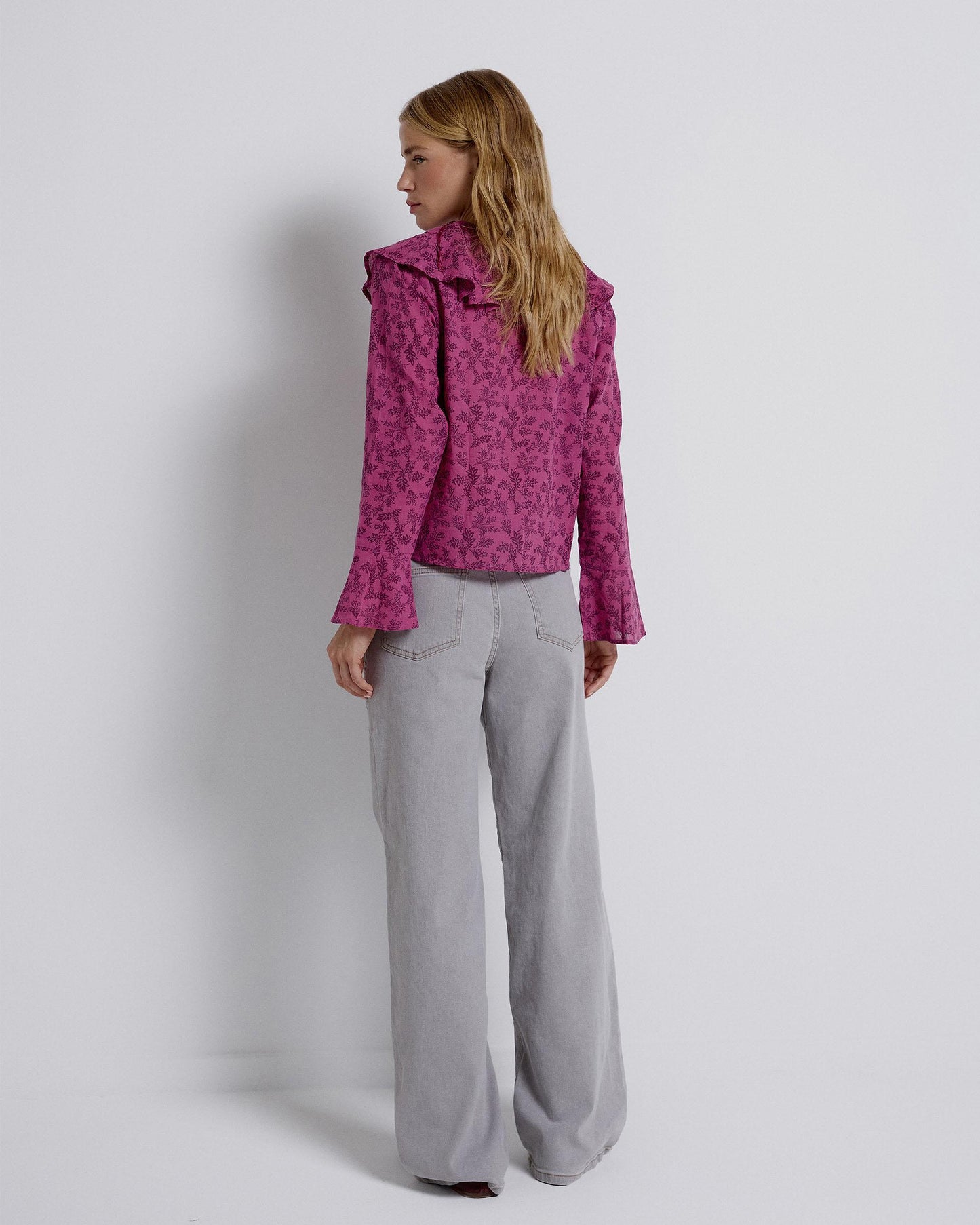 Blusa Volantes Asimétricos Estampada Rosa