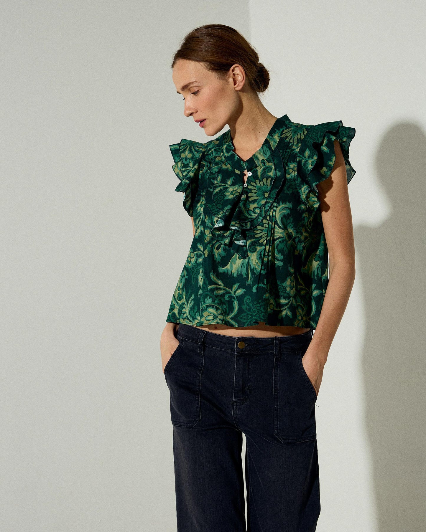 Sleeveless Blouse with Floral Print in Green