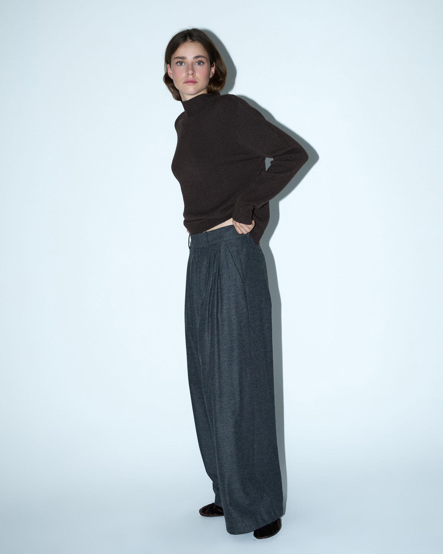 Pantalón Triple Pinza Espiga Antracita