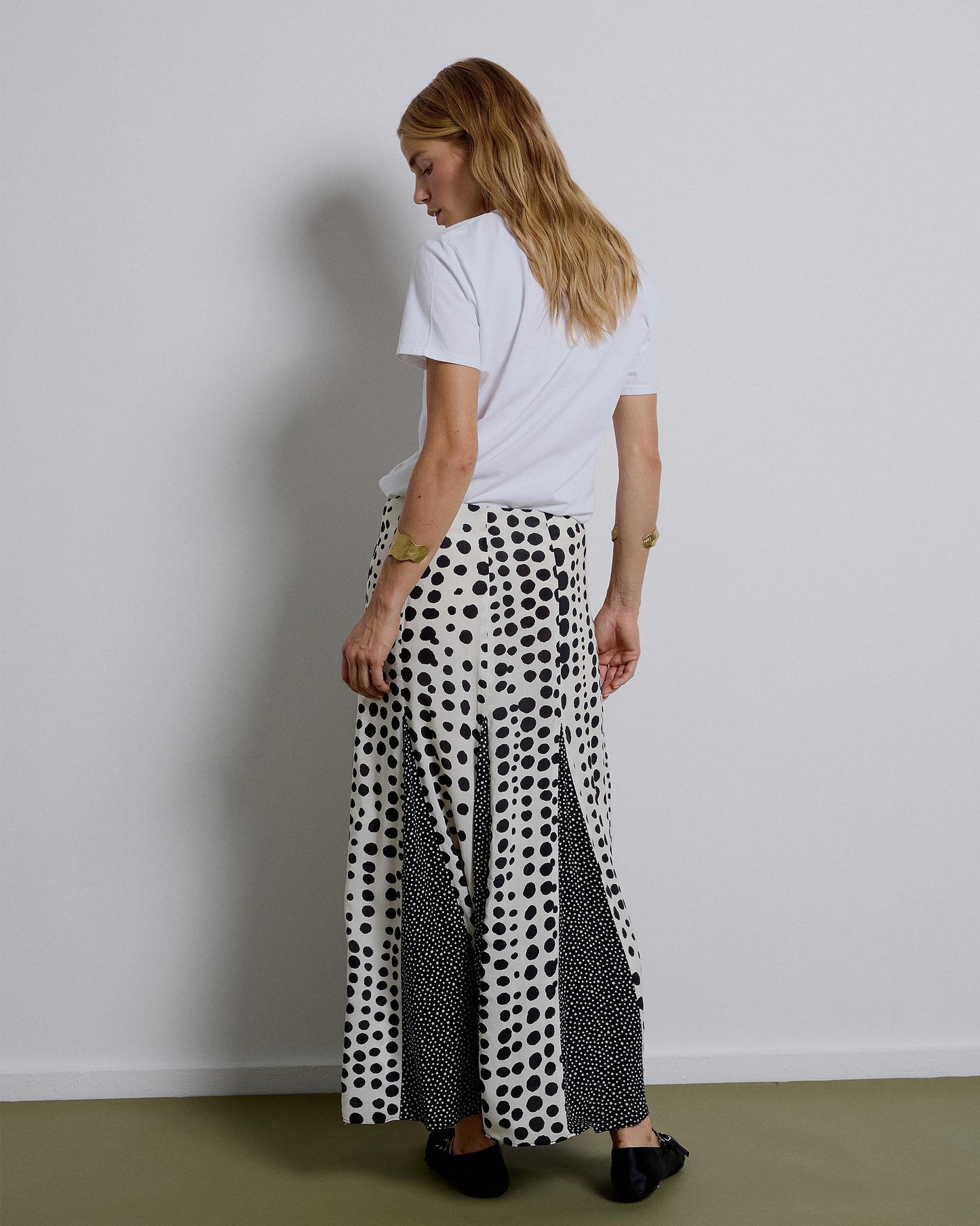 Falda Larga Lunares Picos Contraste Blanco