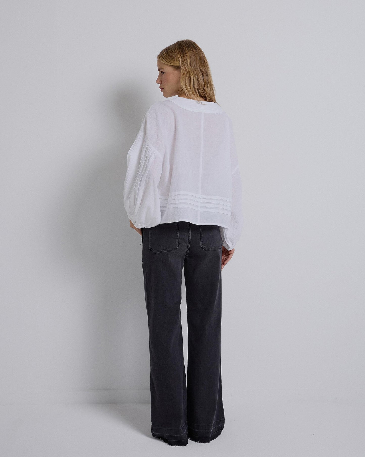 Blusa Pliegues Blanca