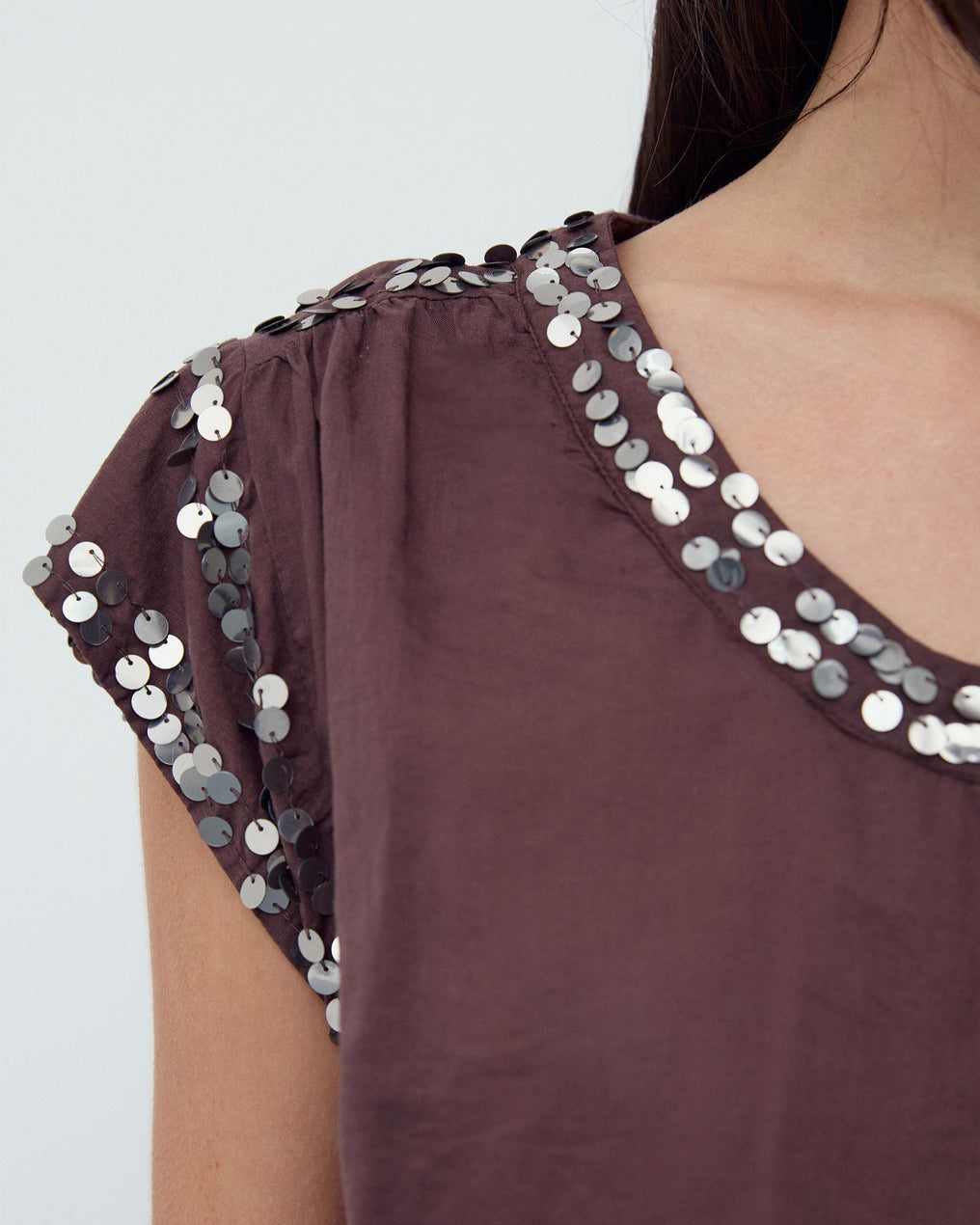 Blusa Lantejoulas Castanho