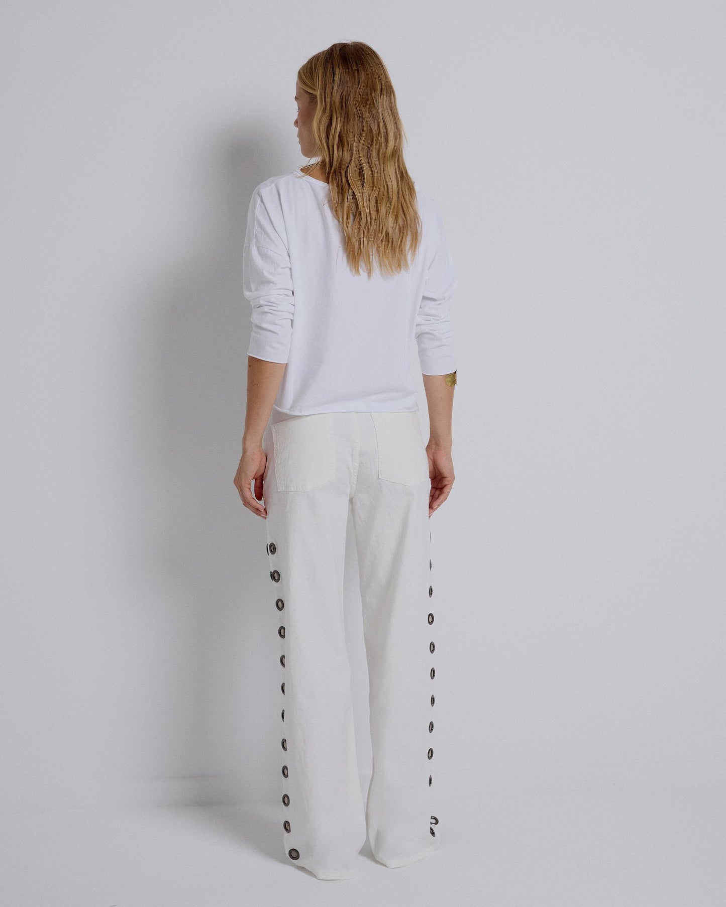 Camiseta Manga Larga Cuello Pico Blanco