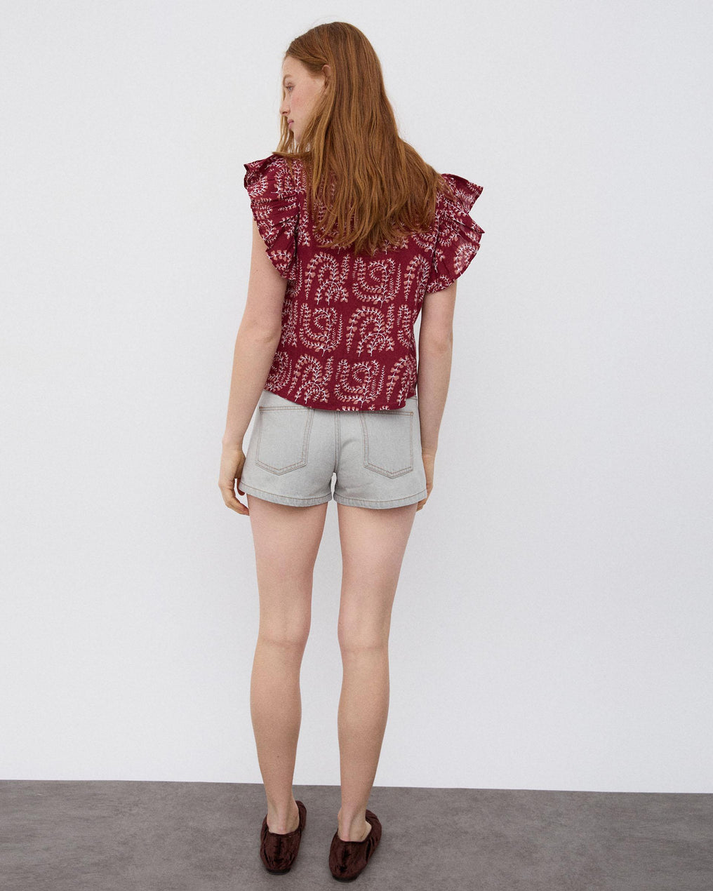 Blusa Manga Curta Folhos Rendas Estampada Grená