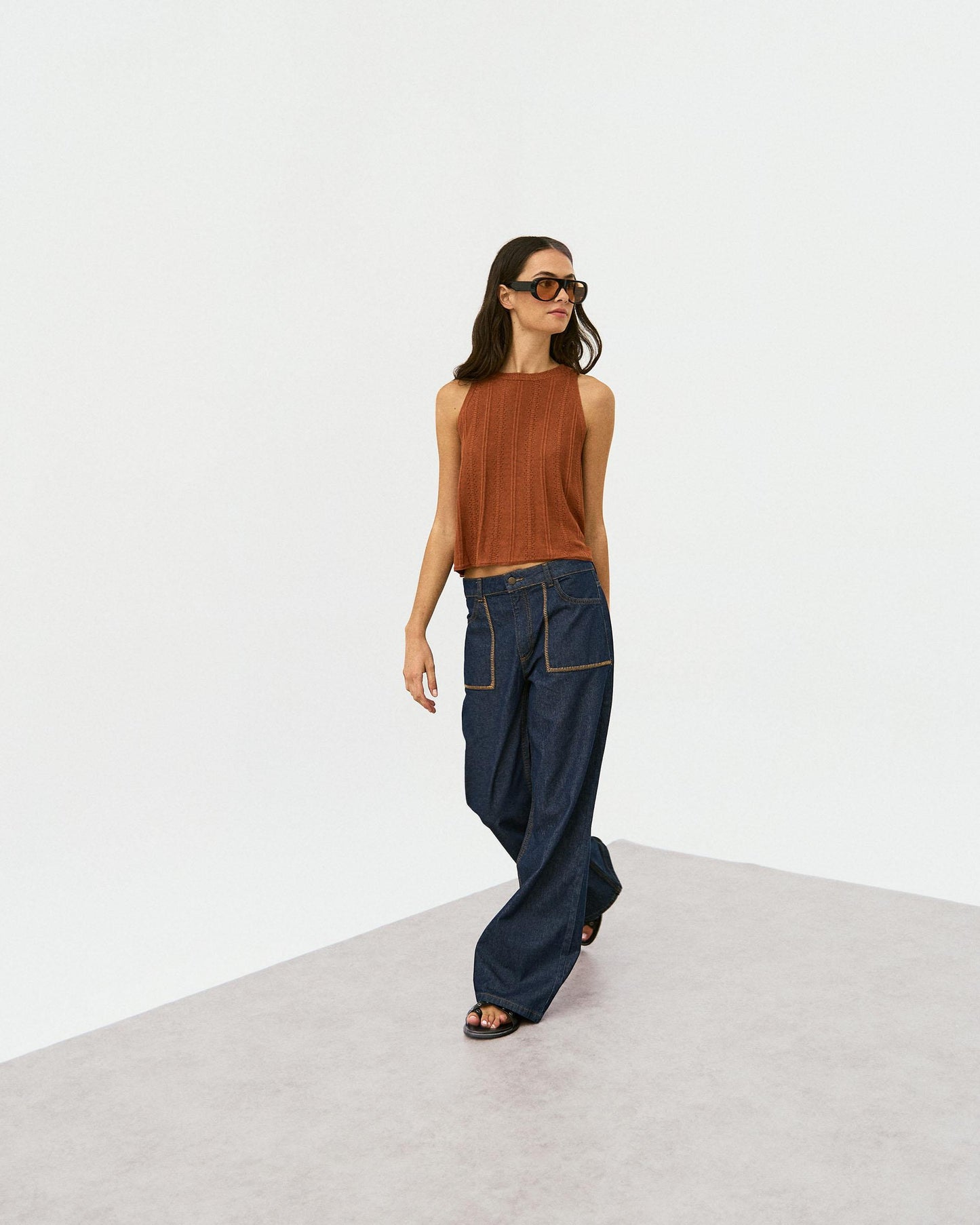 Jeans Poches Surpiqûres Contrastant Bleu Foncé