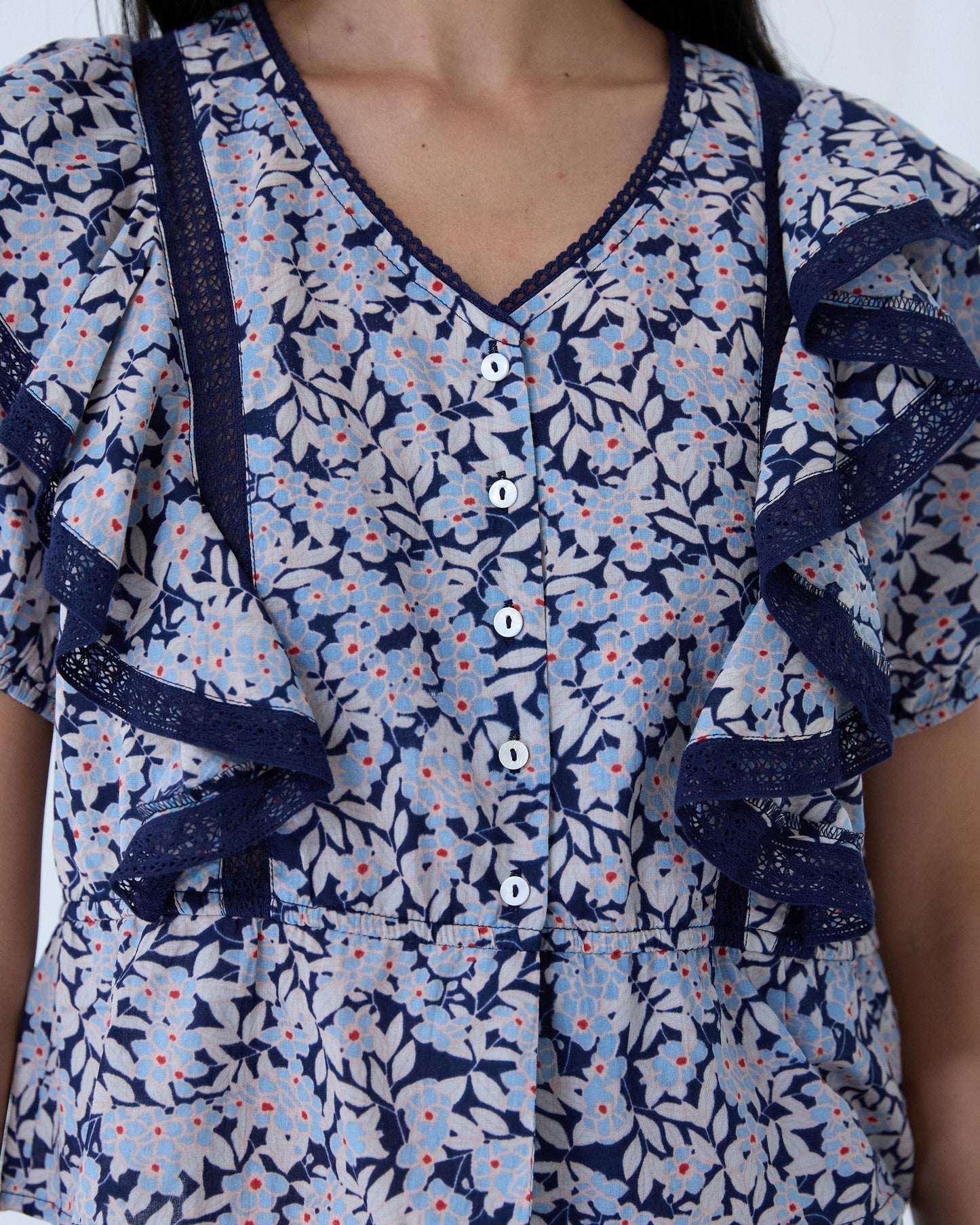 Blusa Manga Curta Botões Volantes Padrão Azul