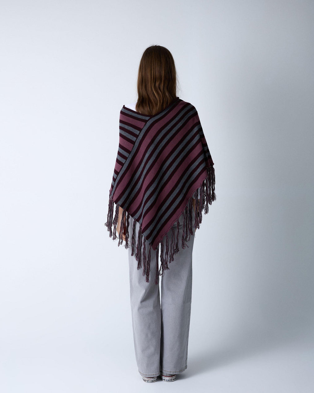 Poncho Rayas Flecos Morado